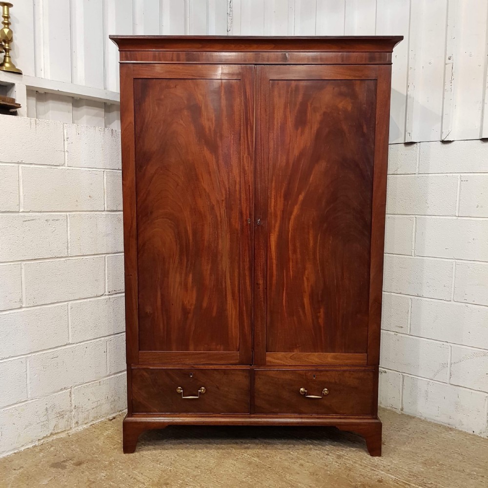 ANTIQUE GEORGIAN MAHOGANY DOUBLE WARDROBE C1780 View V