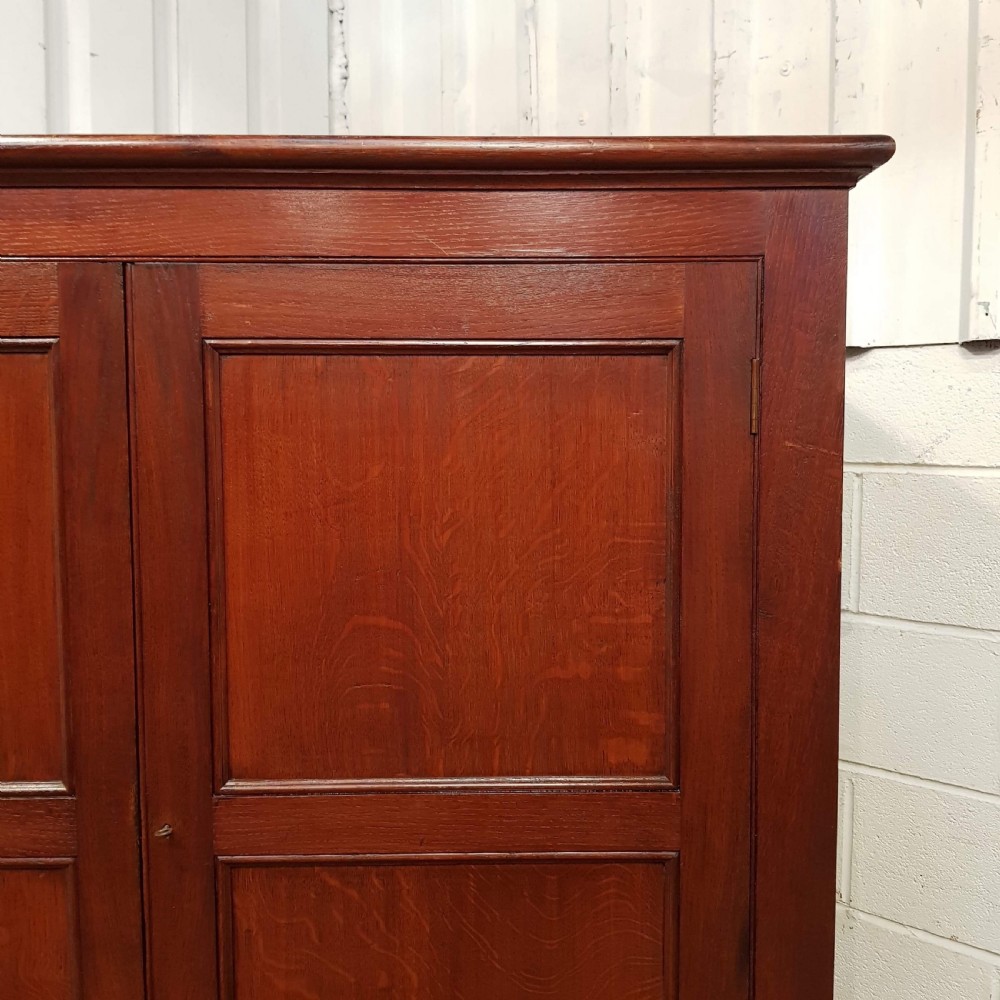 ANTIQUE VICTORIAN OAK CLOTHES PRESS C1880 View II
