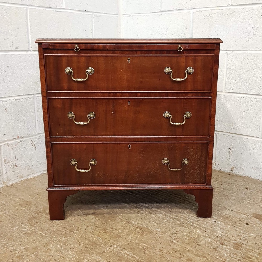 ANTIQUE EDWARDIAN MAHOGANY DWARF CHEST OF DRAWERS WITH BRUSH SLIDE C1900 View III