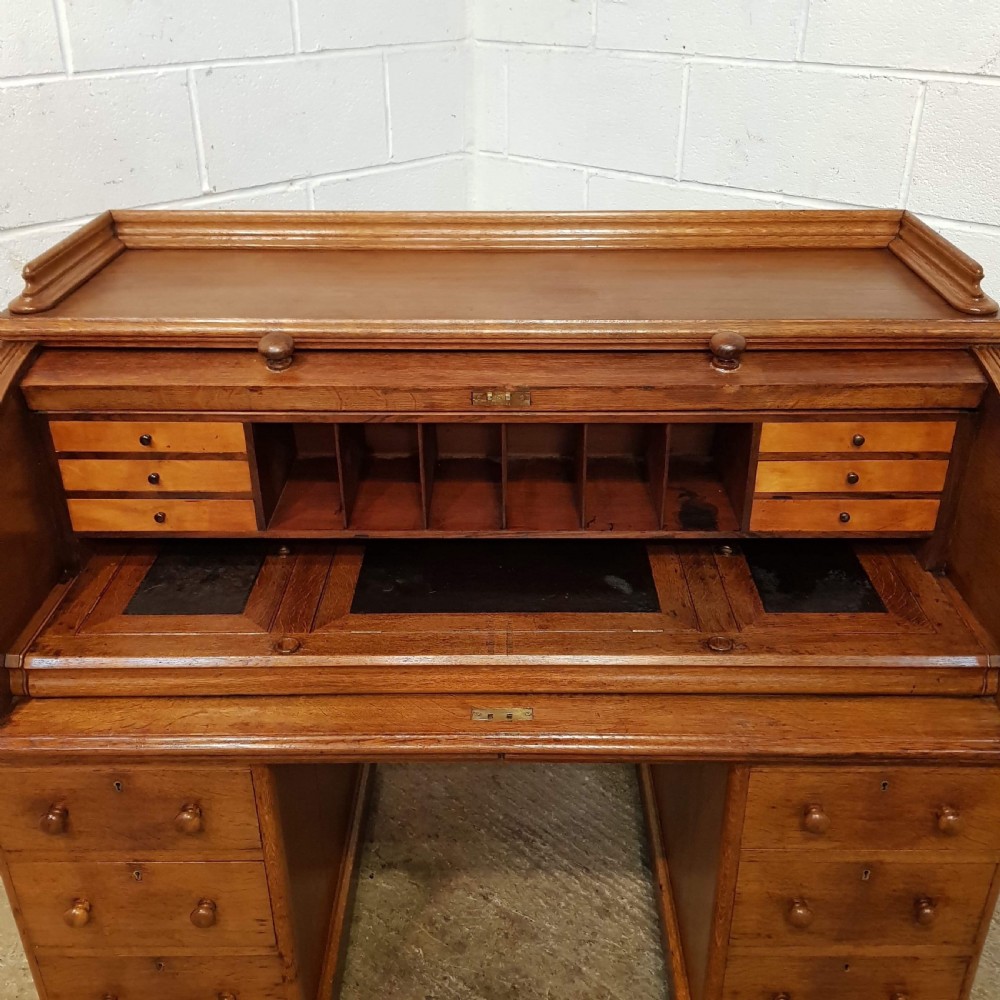 ANTIQUE LARGE VICTORIAN OAK CYLINDER TOP PEDESTAL DESK C1880 View III