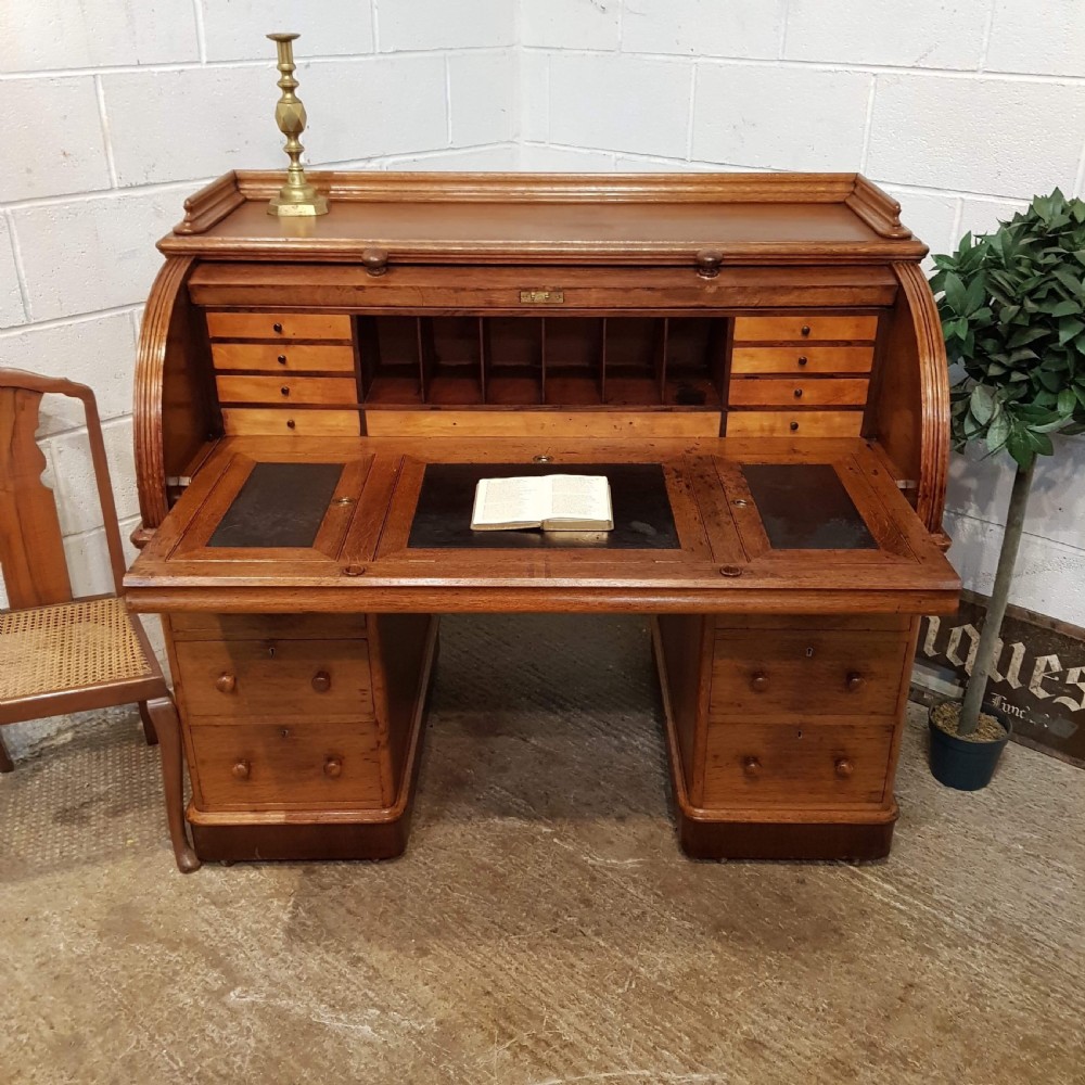 ANTIQUE LARGE VICTORIAN OAK CYLINDER TOP PEDESTAL DESK C1880 View IV