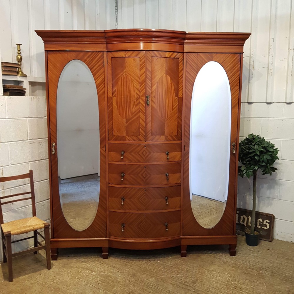 ANTIQUE LATE VICTORIAN MAHOGANY TRIPLE WARDROBE COMPACTUM  C1890
