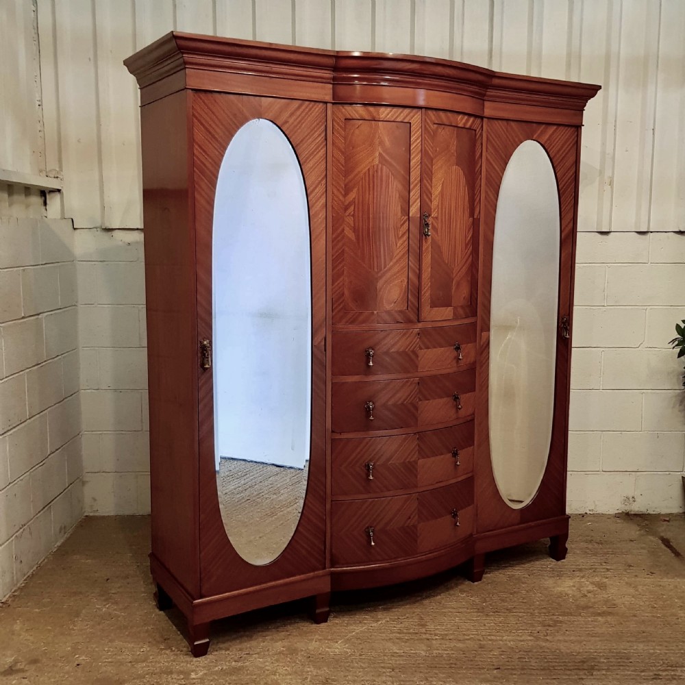 ANTIQUE LATE VICTORIAN MAHOGANY TRIPLE WARDROBE COMPACTUM  C1890 View II