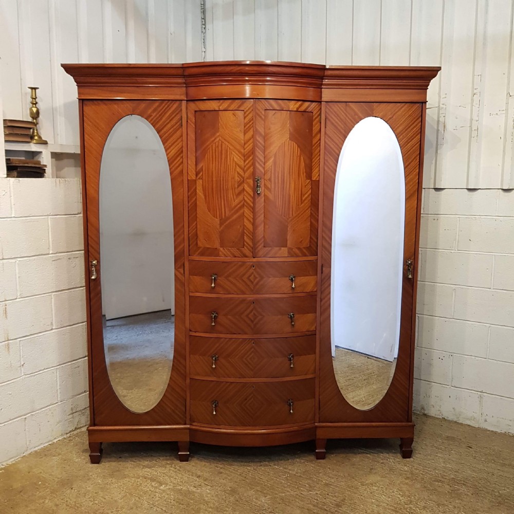 ANTIQUE LATE VICTORIAN MAHOGANY TRIPLE WARDROBE COMPACTUM  C1890 View VI
