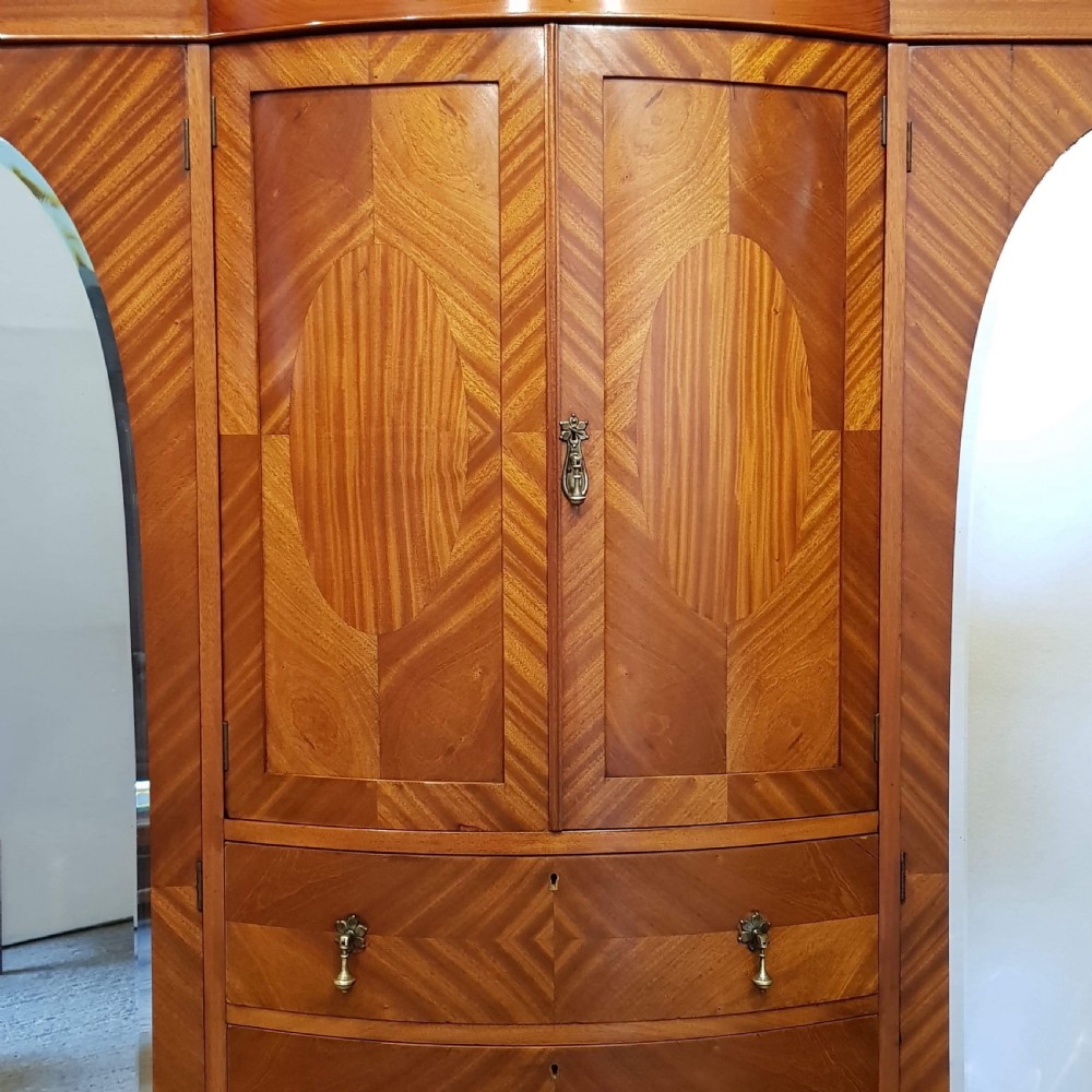 ANTIQUE LATE VICTORIAN MAHOGANY TRIPLE WARDROBE COMPACTUM  C1890 View VIII