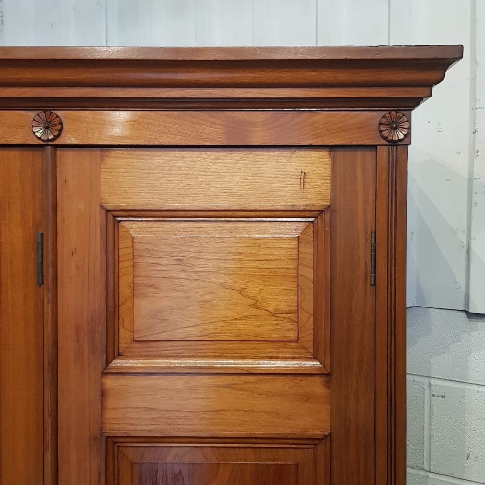 ANTIQUE EDWARDIAN WALNUT TRIPLE WARDROBE COMPACTUM C1900 View V