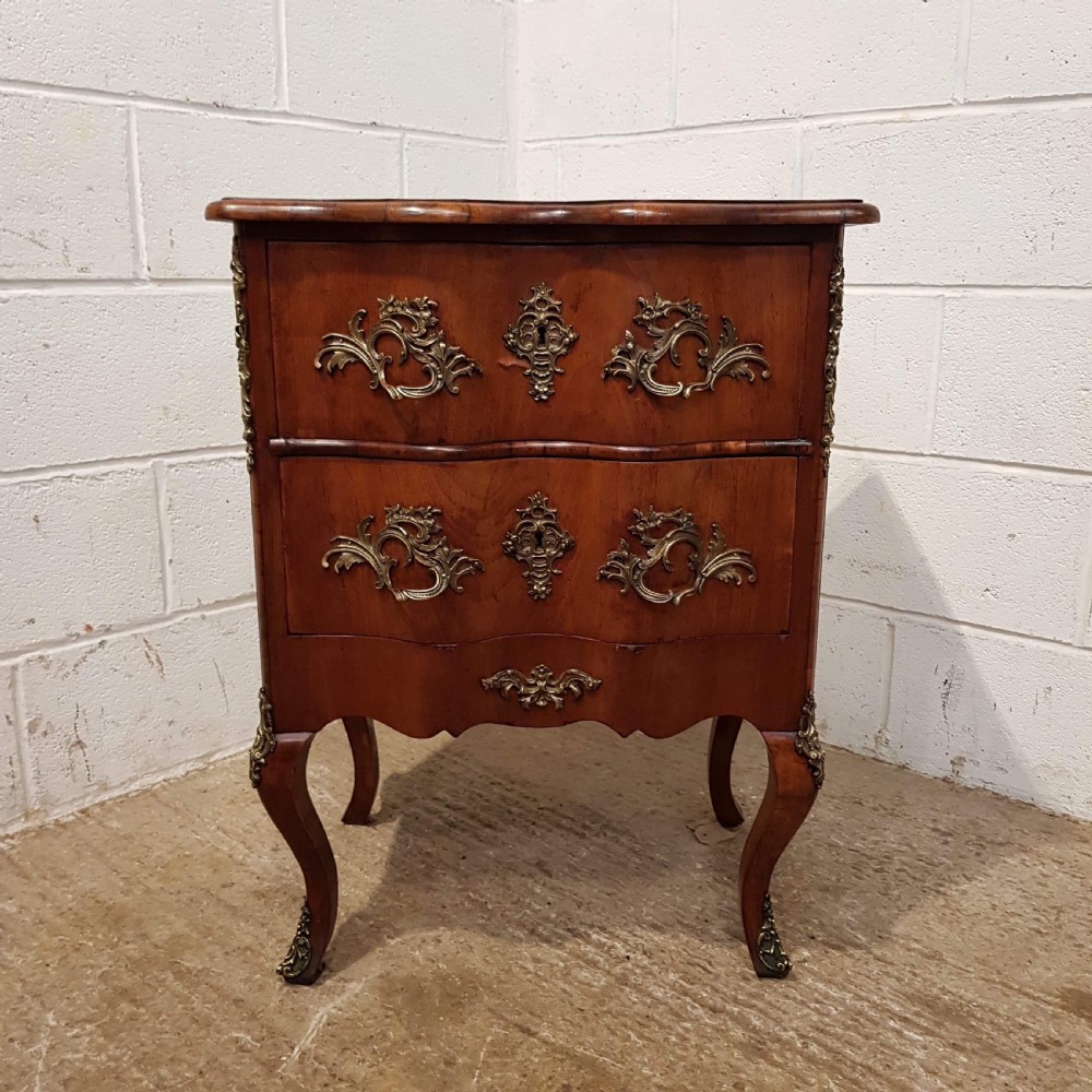 ANTIQUE ITALIAN WALNUT SMALL ROCOCO CHEST OF DRAWERS C1900 View III
