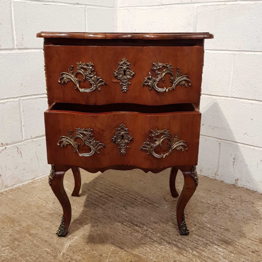 ANTIQUE ITALIAN WALNUT SMALL ROCOCO CHEST OF DRAWERS C1900 View VI