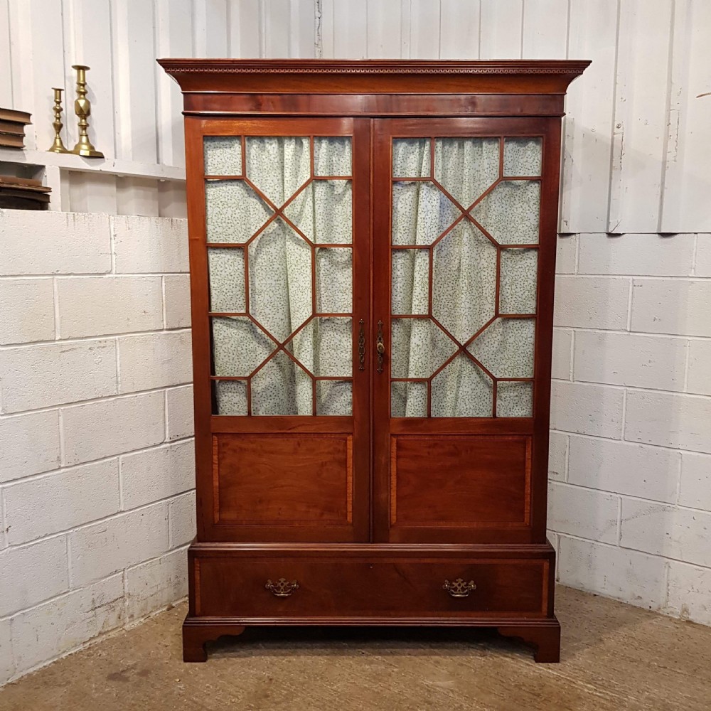 ANTIQUE REG NCY MAHOGANY ASTRAGAL GLAZED DOUBLE WARDROBE C1820 View VI
