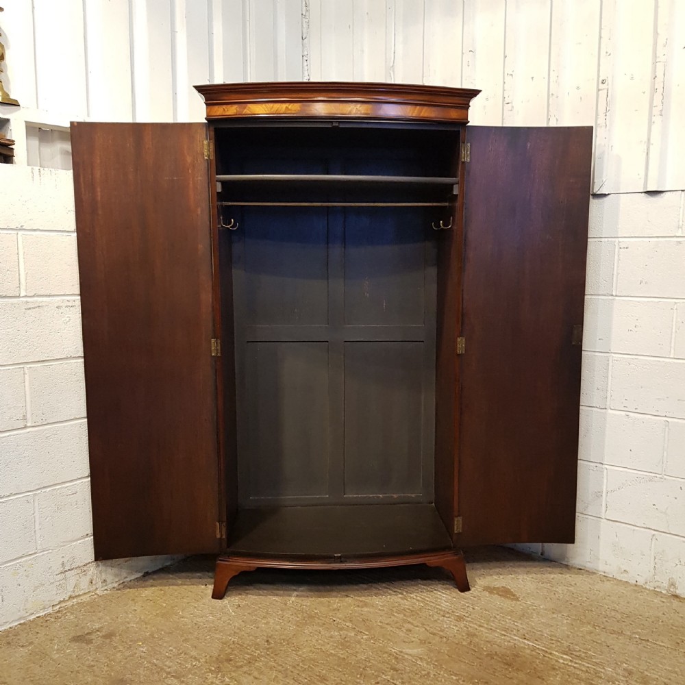 ANTIQUE EDWARDIAN MAHOGANY BOW FRONT DOUBLE WARDROBE C1900 View III