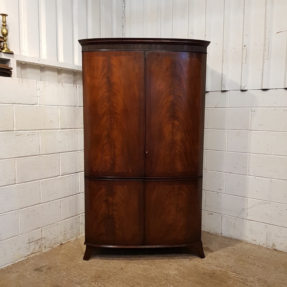 ANTIQUE EDWARDIAN MAHOGANY BOW FRONT DOUBLE WARDROBE C1900 View II