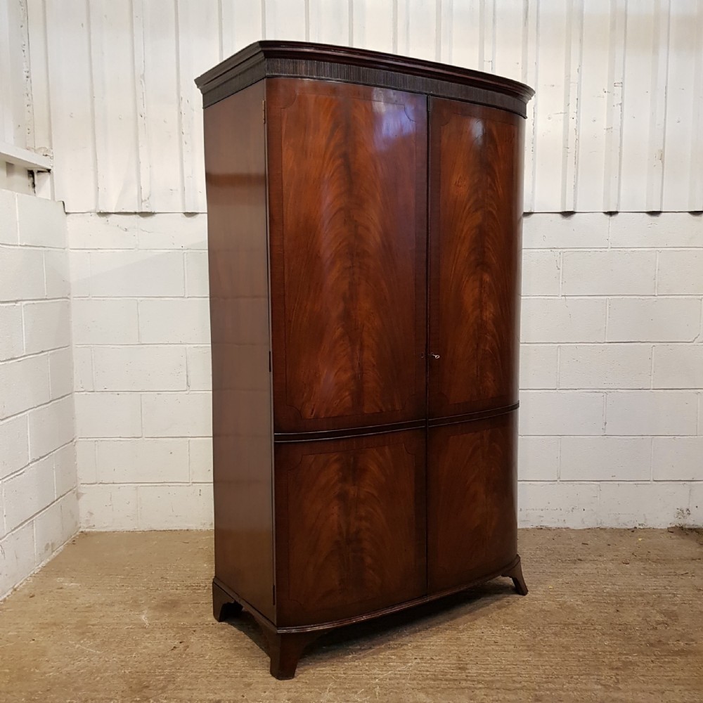 ANTIQUE EDWARDIAN MAHOGANY BOW FRONT DOUBLE WARDROBE C1900 View III