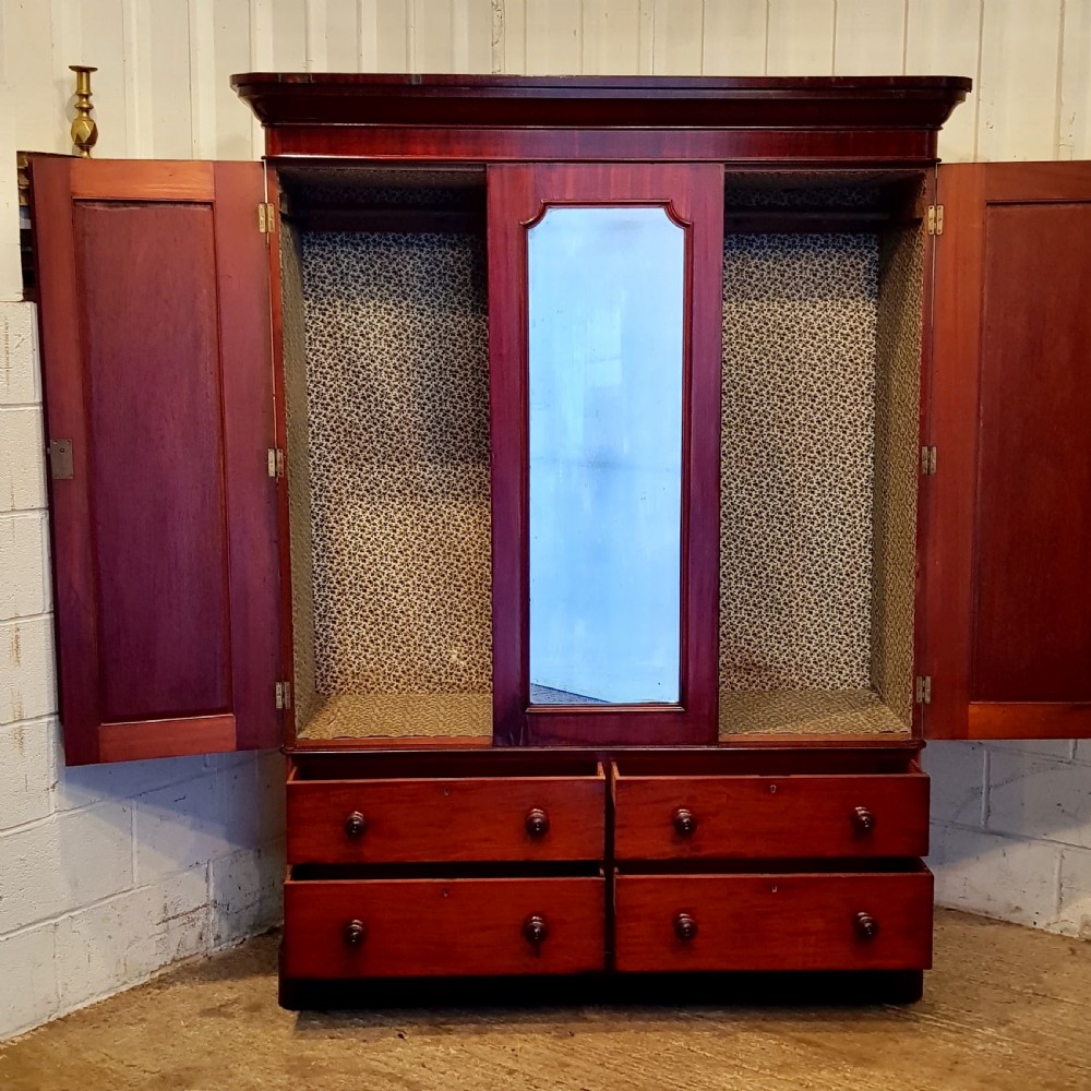 ANTIQUE VICTORIAN MAHOGANY DOUBLE WARDROBE C1880 View III