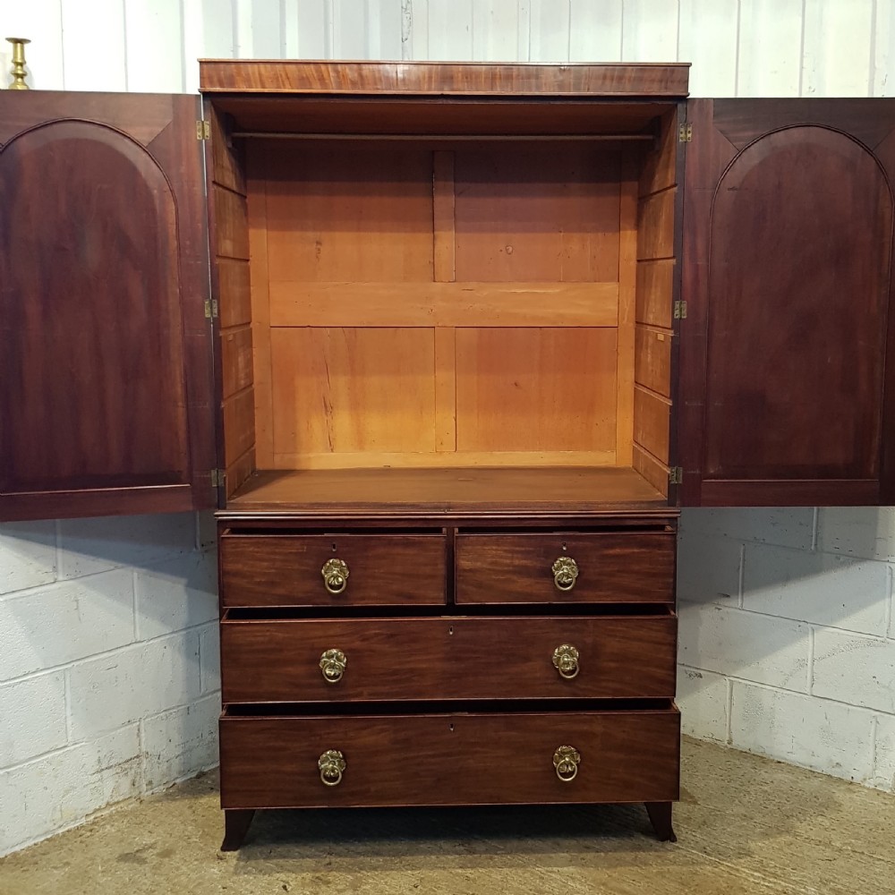 ANTIQUE REGENCY MAHOGANY CLOTHES PRESS C1820 View III