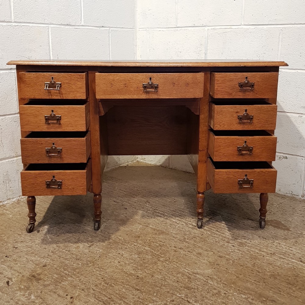 ANTIQUE EDWARDIAN OAK TWIN PEDESTAL DESK C1900 View III