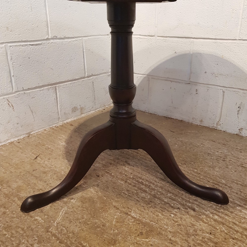 ANTIQUE GEORGIAN MAHOGANY TILT TOP TABLE C1780 View VI