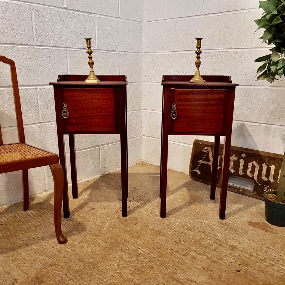 ANTIQUE PAIR MAHOGANY BEDSIDE CABINETS C1920