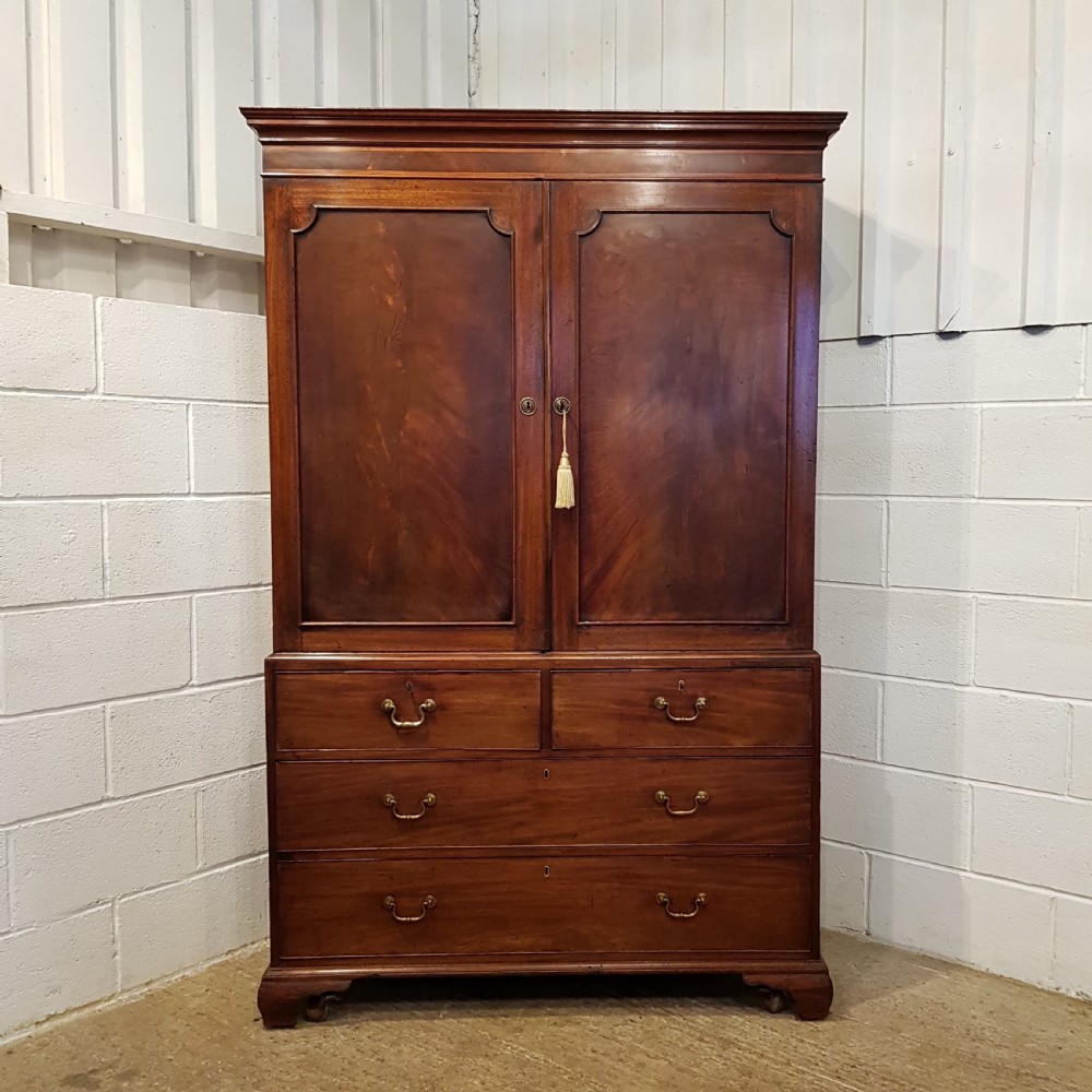 ANTIQUE REGENCY MAHOGANY LINEN PRESS C1820 View V