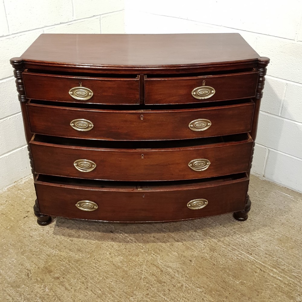 ANTIQUE WILLIAM 1V MAHOGANY BOW FRONT CHEST OF DRAWERS C1830 View II