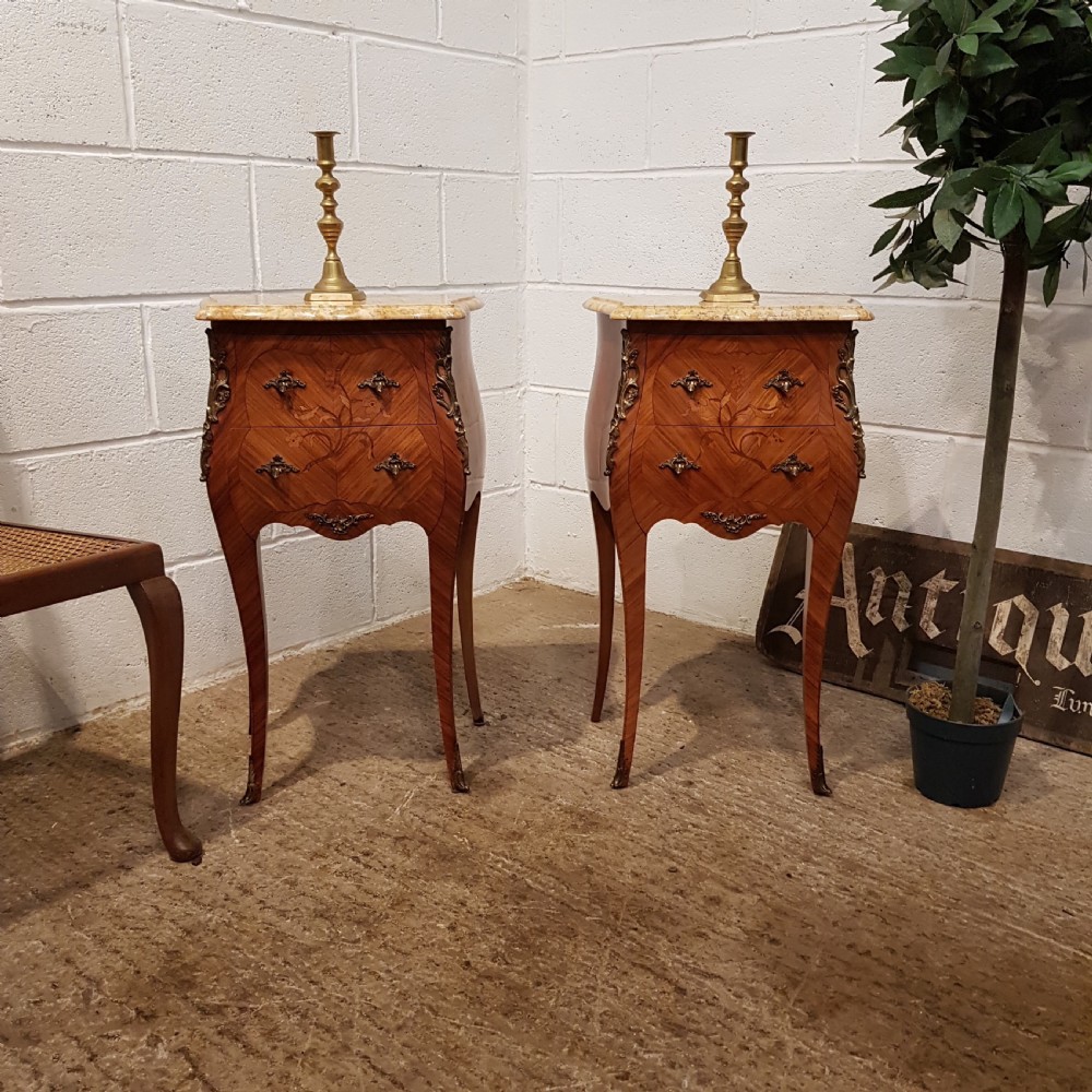 ANTIQUE PAIR ITALIAN MAHOGANY & MARBLE BOMBE  BEDSIDE CHESTS C1920 View V
