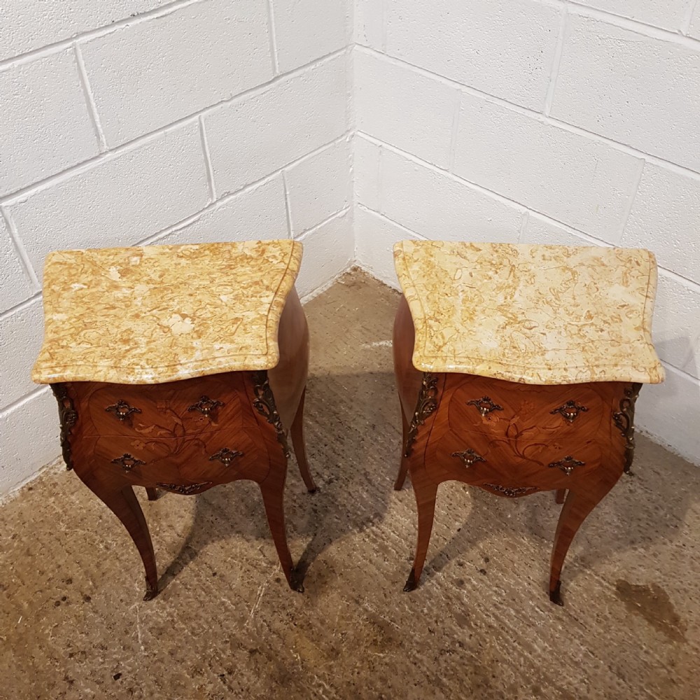 ANTIQUE PAIR ITALIAN MAHOGANY & MARBLE BOMBE  BEDSIDE CHESTS C1920 View VI