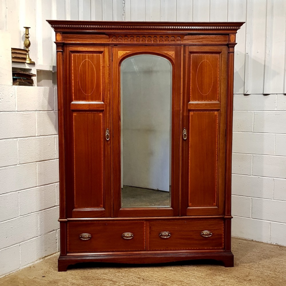 ANTIQUE SMALL EDWARDIAN INLAID MAHOGANY TRIPLE WARDROBE C1900 View VI
