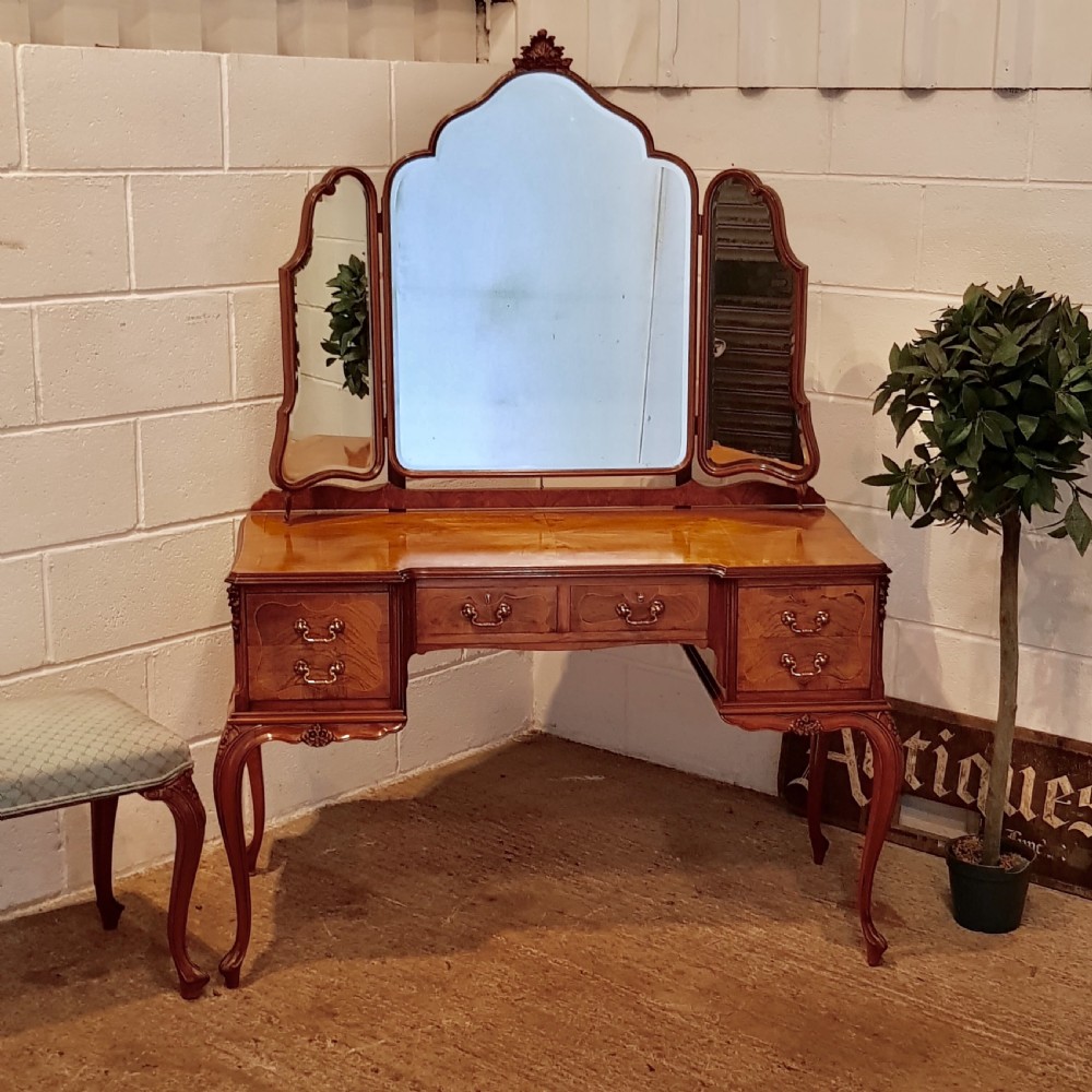 SUPERB ANTIQUE QUEEN ANNE BURR WALNUT DRESSING TABLE AND STOOL C1920 View III