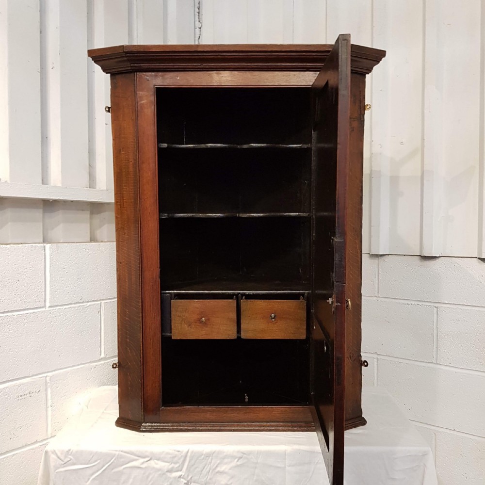 ANTIQUE GEORGIAN OAK CORNER CUPBOARD C1780 View II