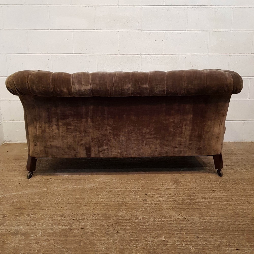 ANTIQUE VICTORIAN TWO SEATER DROP ARM VELVET CHESTERFIELD SOFA C1880 View III