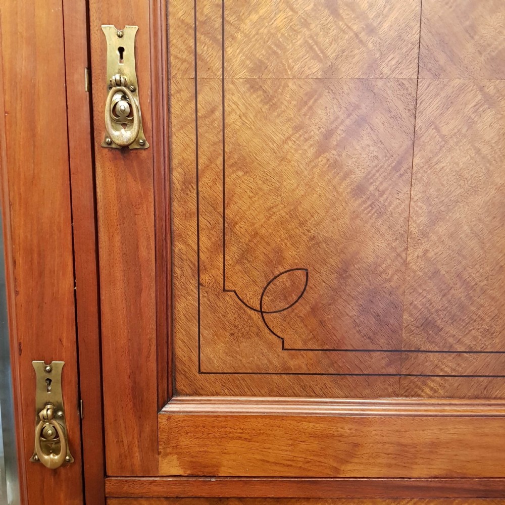 ANTIQUE EDWARDIAN INLAID MAHOGANY TRIPLE WARDROBE  C1900  View VII