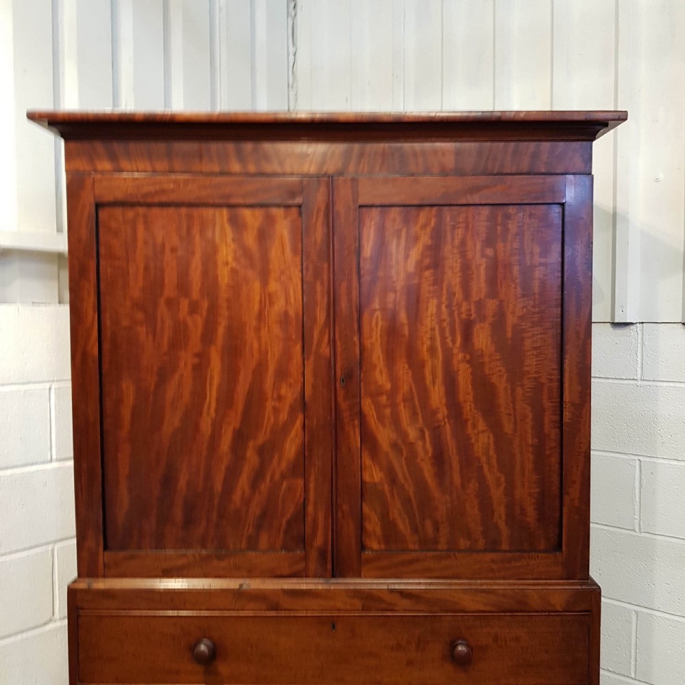 ANTIQUE GEORGIAN PERIOD MAHOGANY CLOTHES PRESS C1780 View II