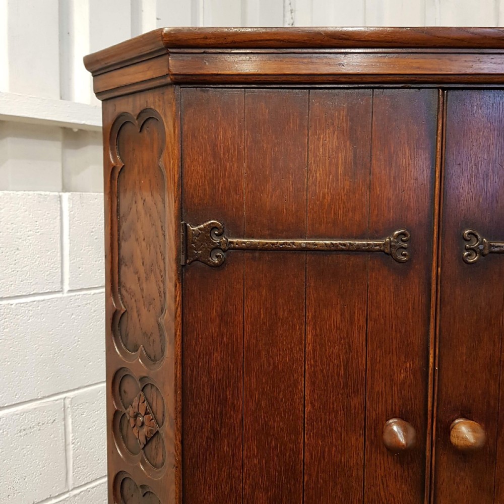 ANTIQUE TUDOR OAK TWO PLANK DOOR WARDROBE C1920 View VI