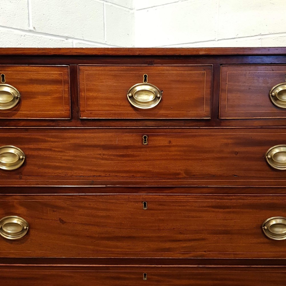ANTIQUE REGENCY MAHOGANY CHEST OF DRAWERS C1820. View III