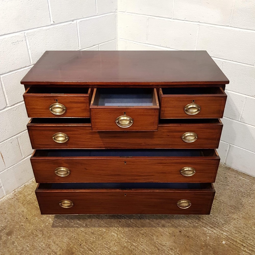 ANTIQUE REGENCY MAHOGANY CHEST OF DRAWERS C1820. View IV