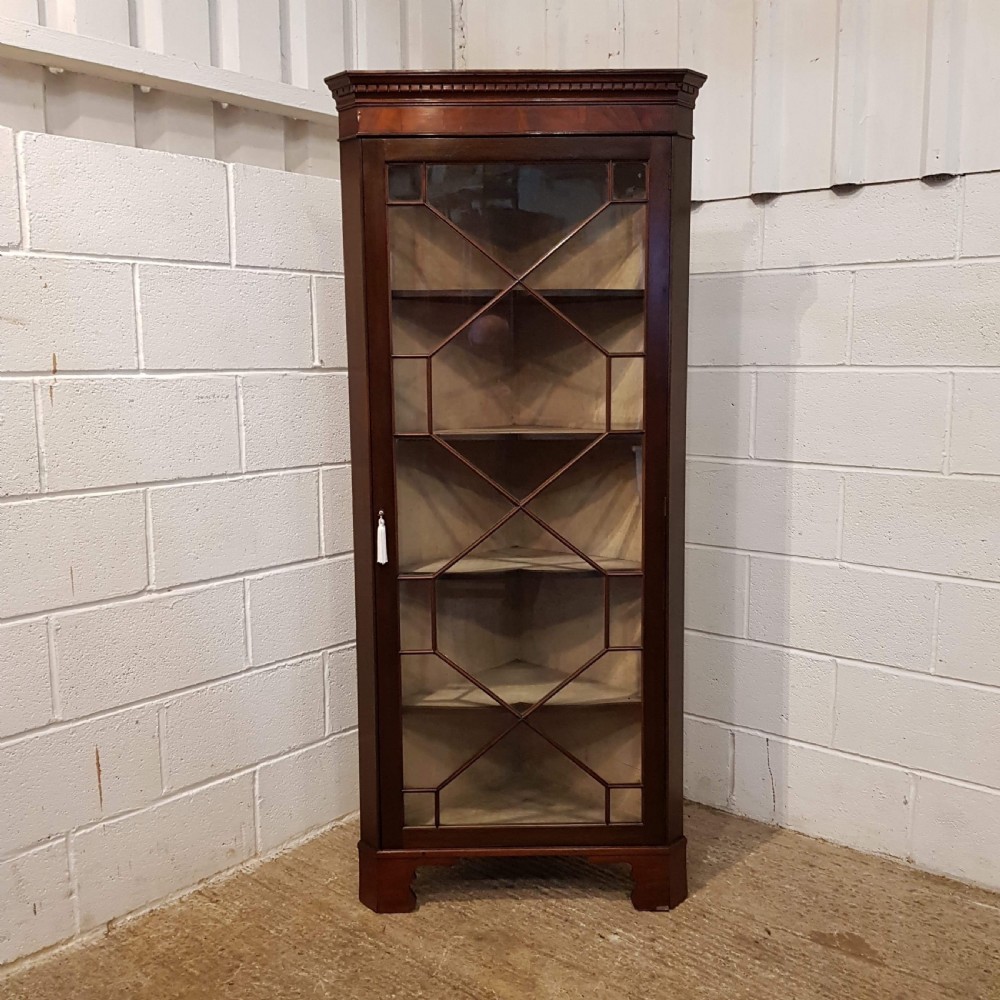 ANTIQUE LATE VICTORIAN TALL MAHOGANY ASTRAGAL GLAZED CORNER CABINET C1890 View VII