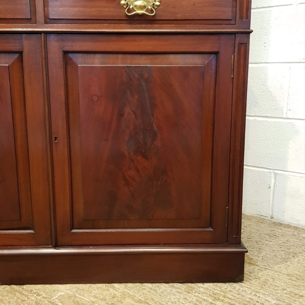 ANTIQUE LATE VICTORIAN MAHOGANY LIBRARY BOOKCASE C1890 View III