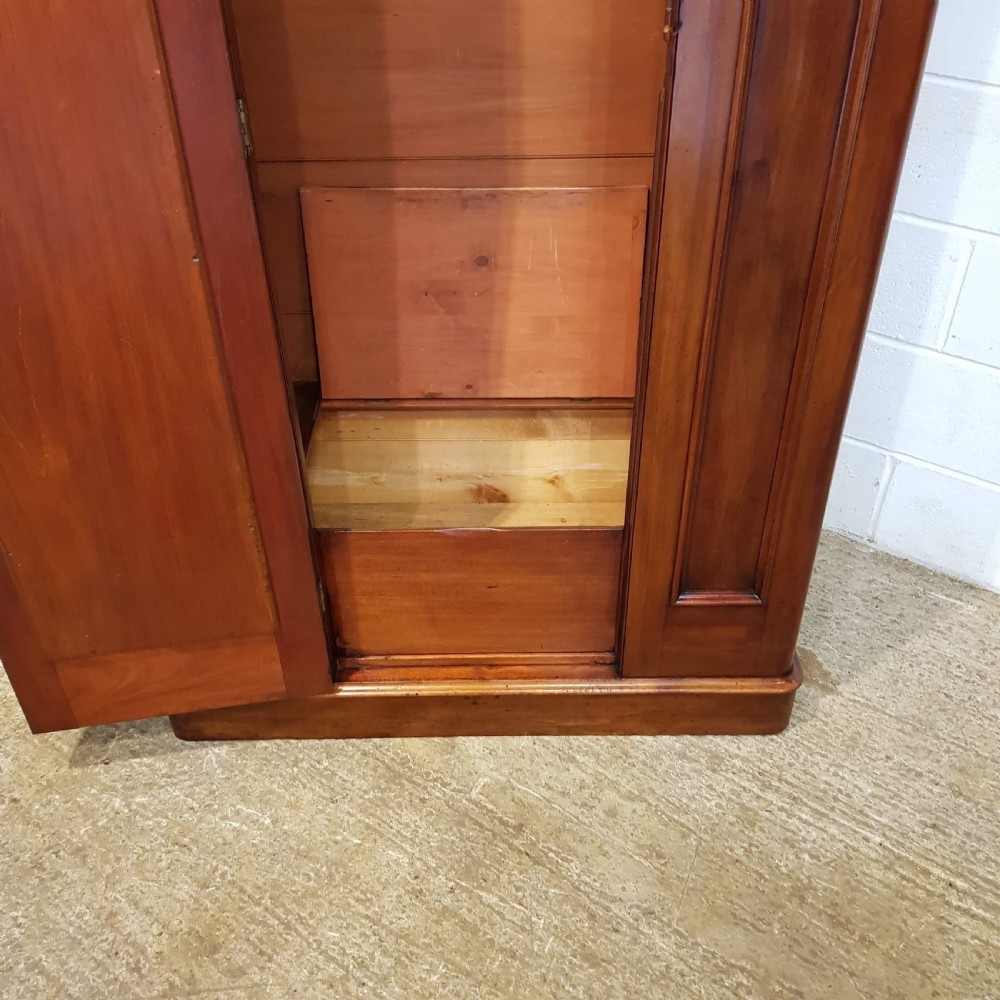 ANTIQUE VICTORIAN MAHOGANY SINGLE DOOR WARDROBE C1880 View IV