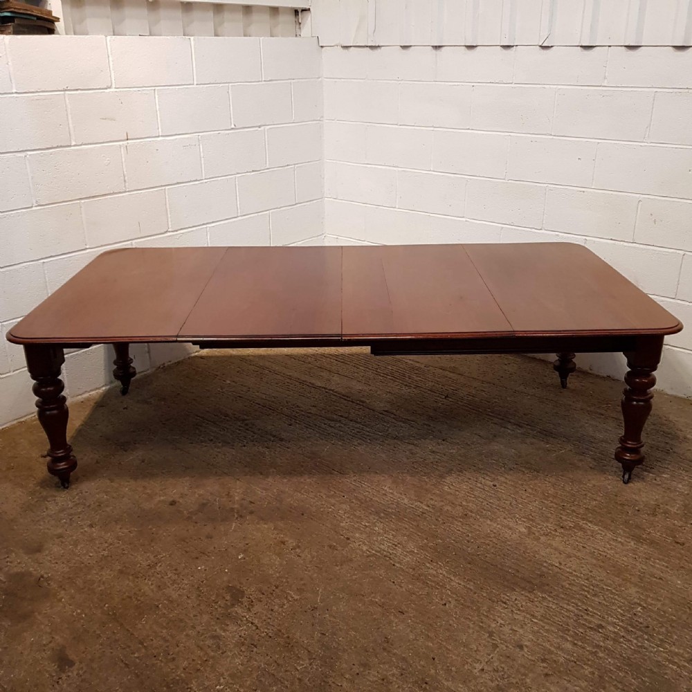 ANTIQUE VICTORIAN MAHOGANY EXTENDING DINING TABLE C1880 View II