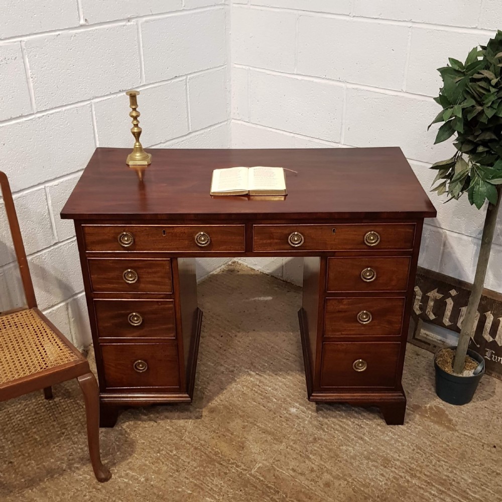 ANTIQUE GEORGIAN PERIOD MAHOGANY PEDESTAL DESK C1780 View V