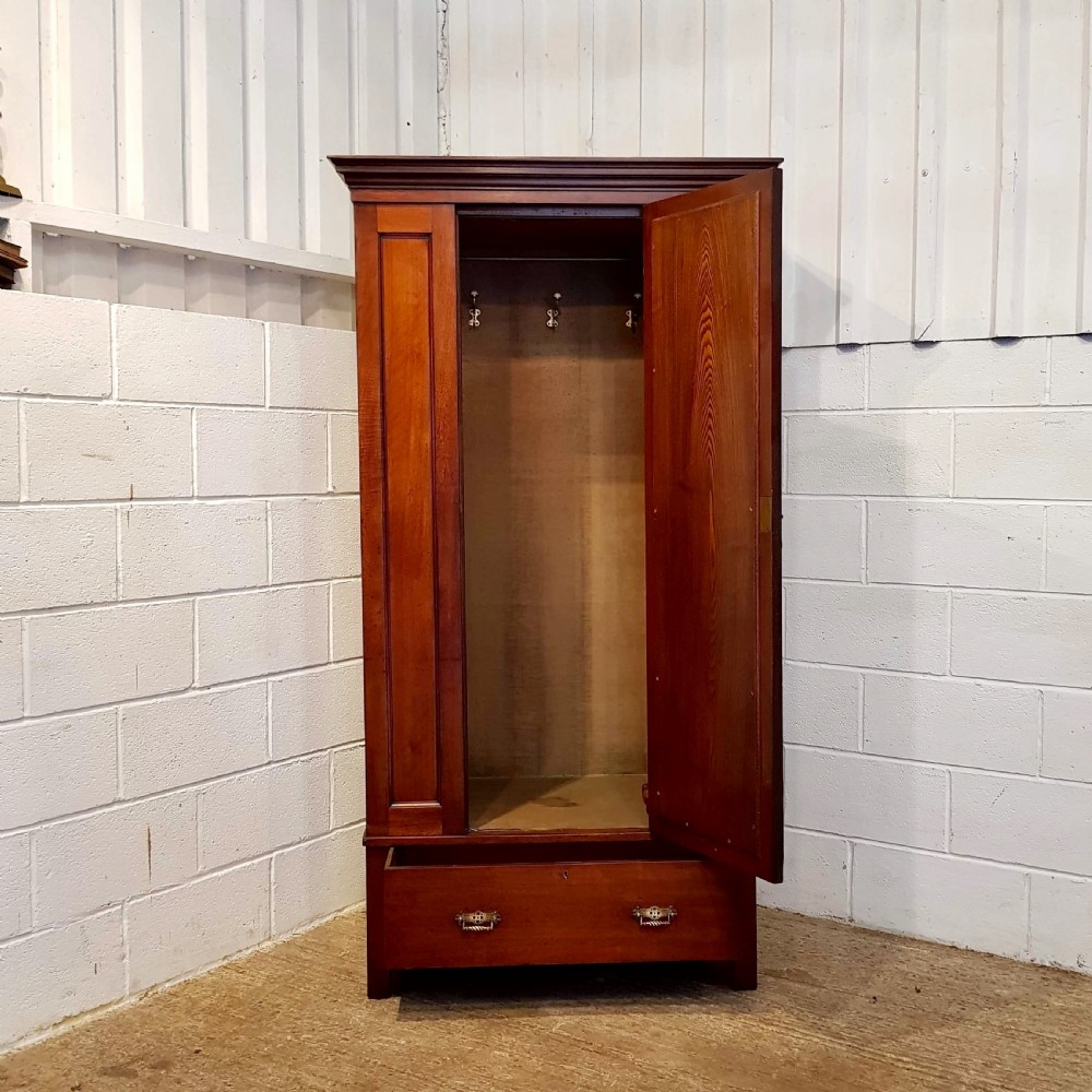 ANTIQUE VICTORIAN MAHOGANY SINGLE WARDROBE C1880 View III