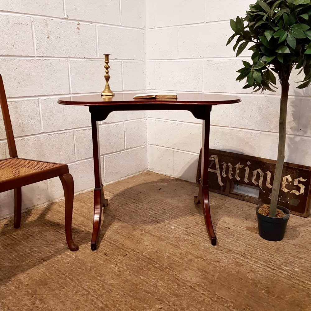 ANTIQUE EDWARDIAN MAHOGANY KIDNEY SHAPED SIDE WRITING TABLE C1900 View III