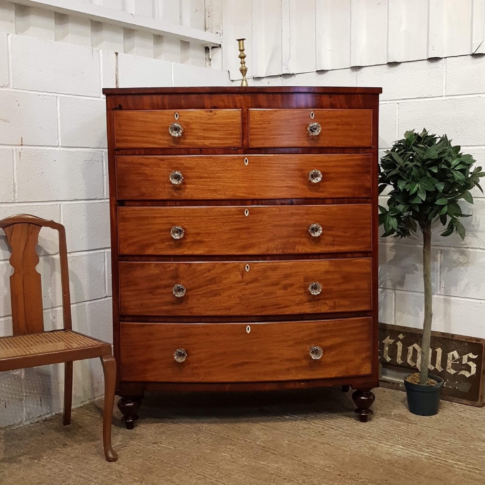 ANTIQUE VICTORIAN MAHOGANY BOW FRONT CHEST OF DRAWERS C1880