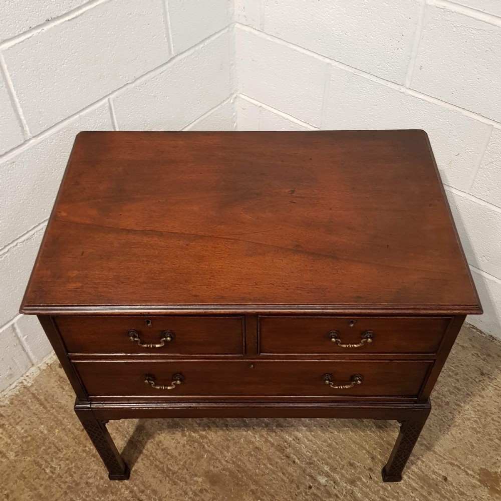 ANTIQUE EDWARDIAN MAHOGANY CHIPPENDALE DWARF CHEST OF DRAWERS ON STAND C1900 View II