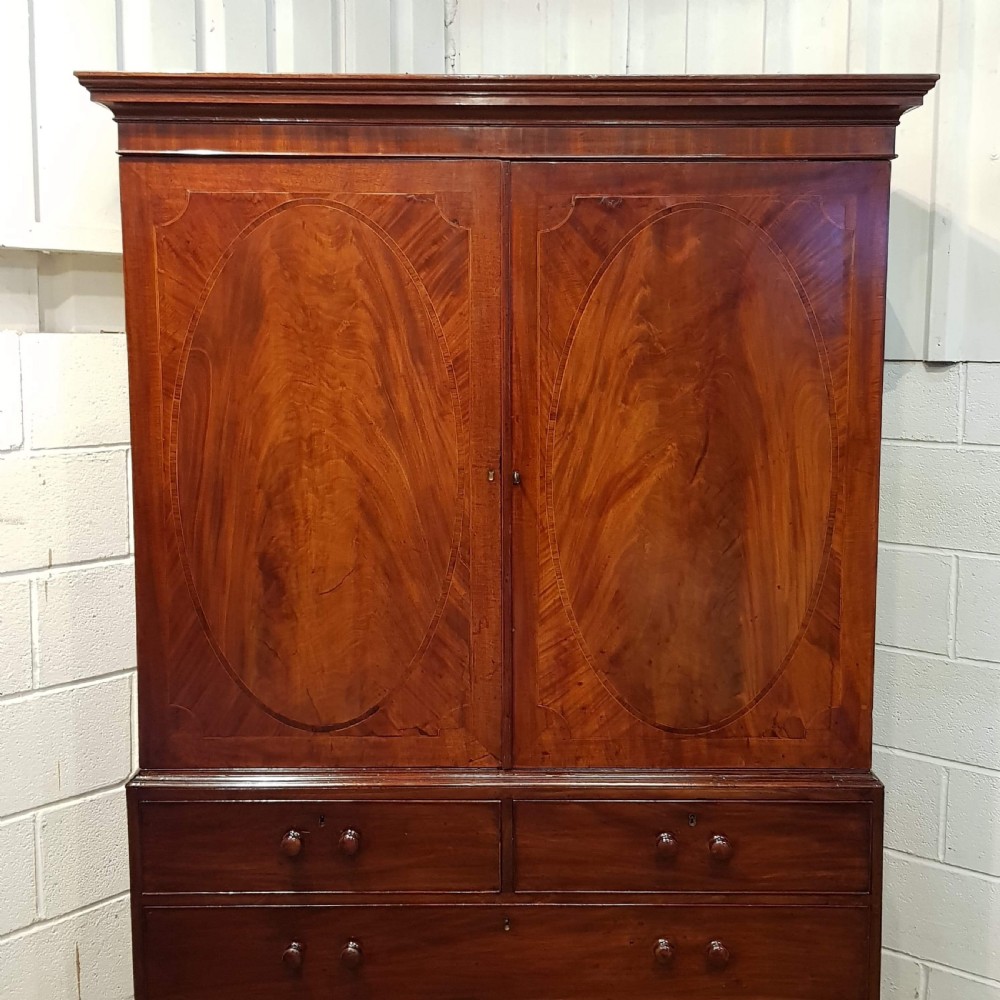 ANTIQUE REGENCY MAHOGANY LINEN PRESS C1820 View V