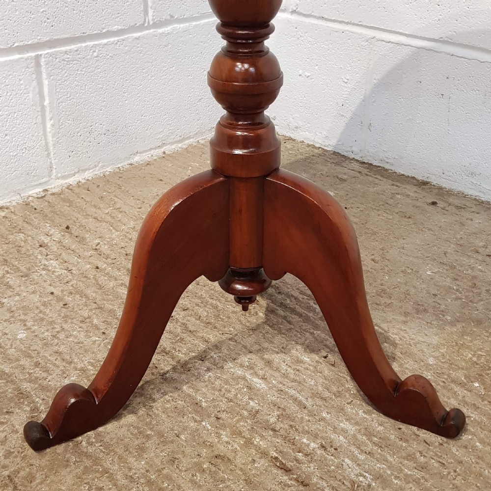 ANTIQUE VICTORIAN MAHOGANY TRIPOD TABLE C1880 View III