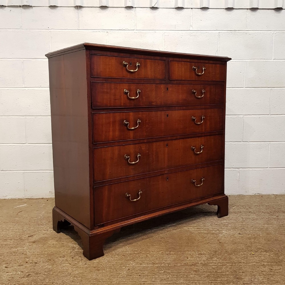 ANTIQUE GEORGIAN PERIOD MAHOGANY CHEST OF DRAWERS C1780 View V