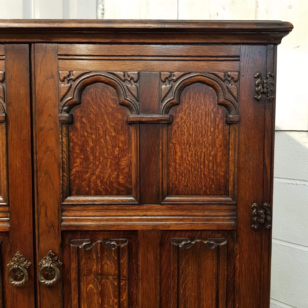 ANTIQUE SMALL OAK DOUBLE WARDROBE BY MAPLE & CO C1920 View IV