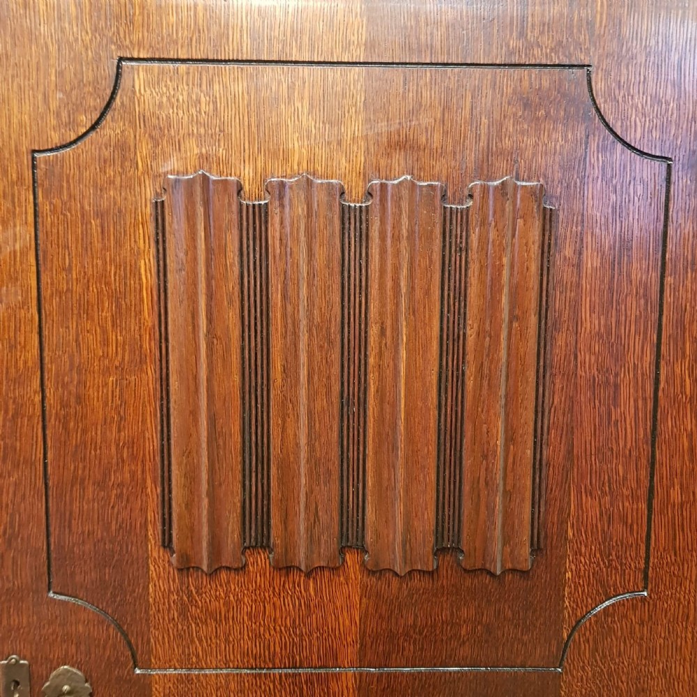 ANTIQUE OAK HALL WARDROBE C1920 View VII