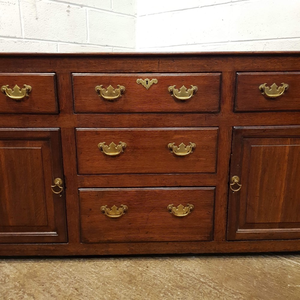 ANTIQUE 18TH Century GEORGIAN PERIOD JOINED OAK DRESSER BASE C1780 View II