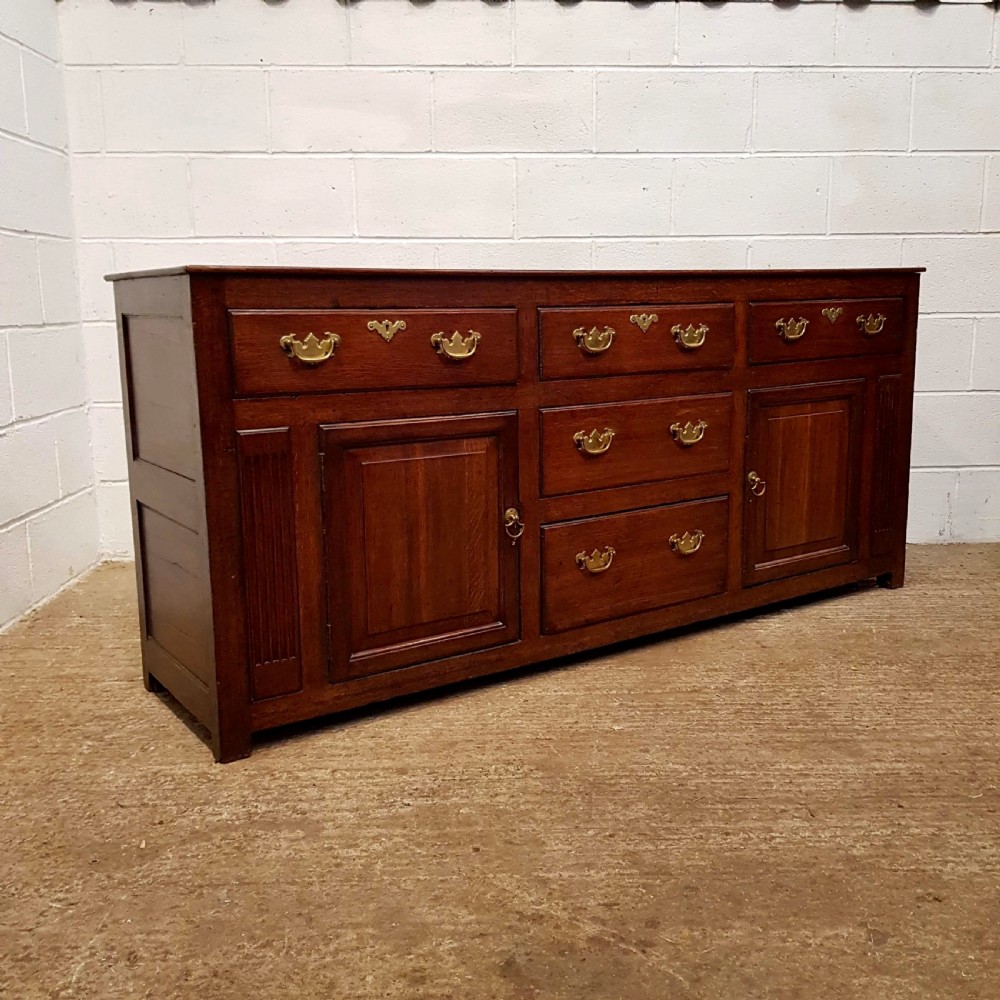ANTIQUE 18TH Century GEORGIAN PERIOD JOINED OAK DRESSER BASE C1780 View III